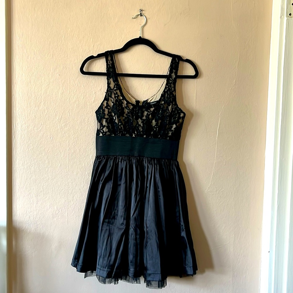Forever 21 Black Nude Lace Satin Ballerina Style Dress Small S